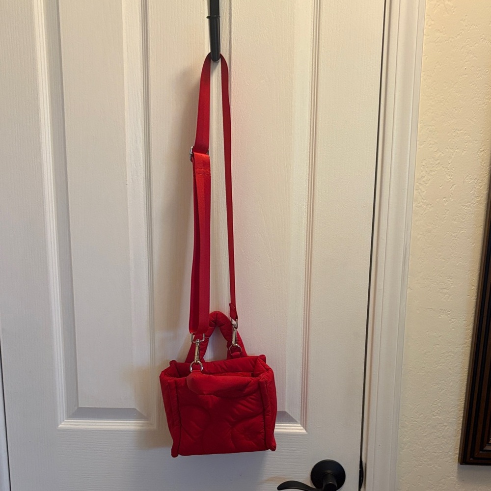 Mini Drift Tote-Cherry